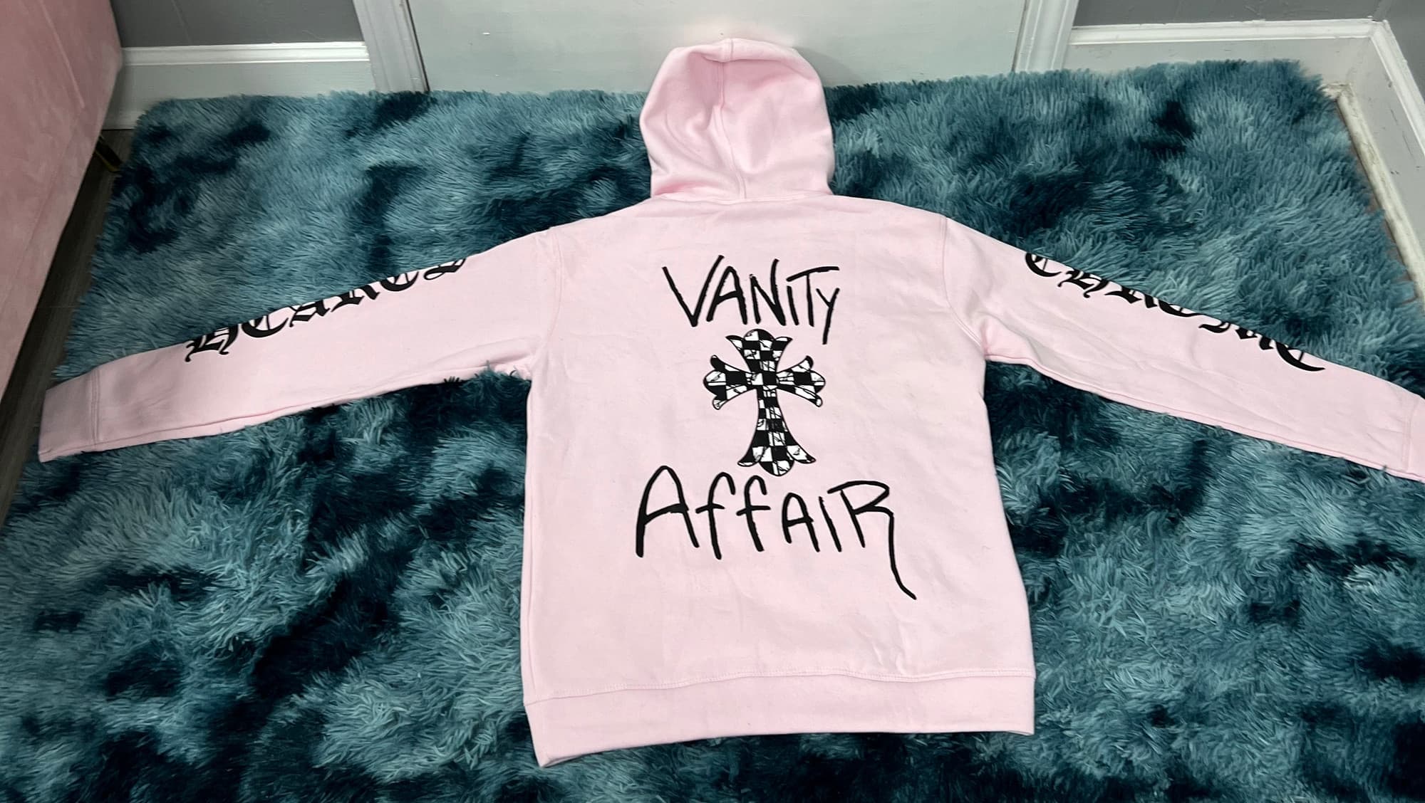VANITY HOODIE