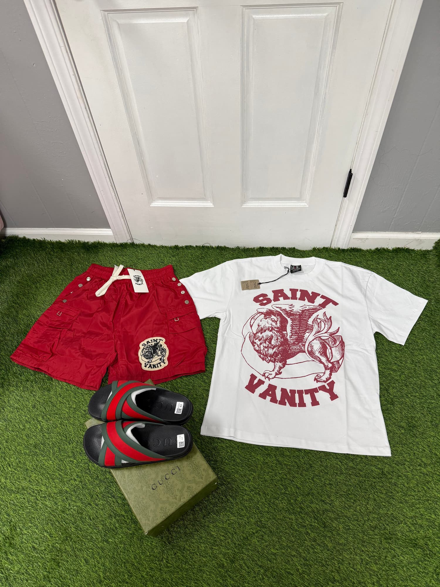 SAINT VANITY AND GUCCI SLIDE