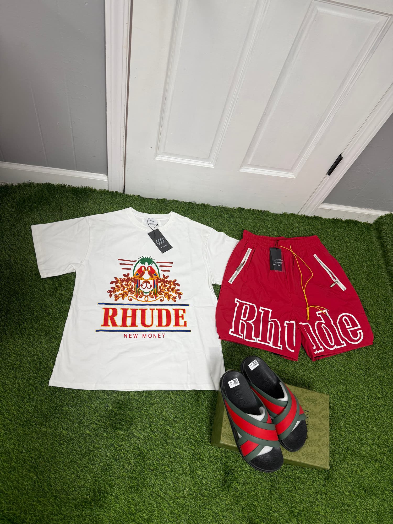 RHUDE SET AND GUCCI SLIDE