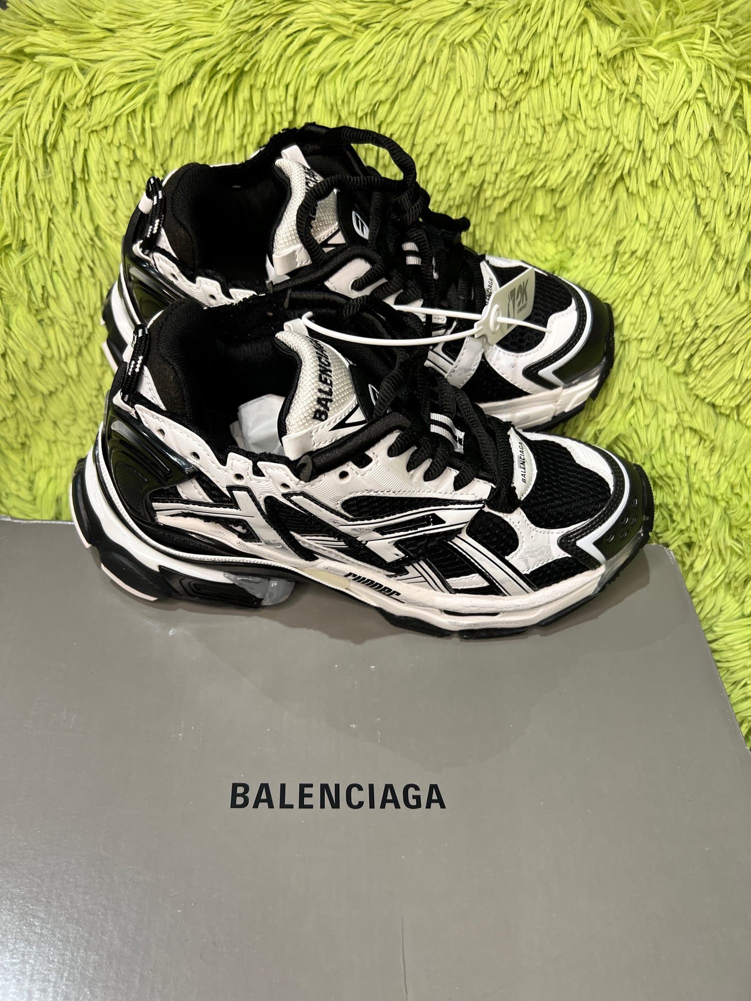 BB SNEAKERS