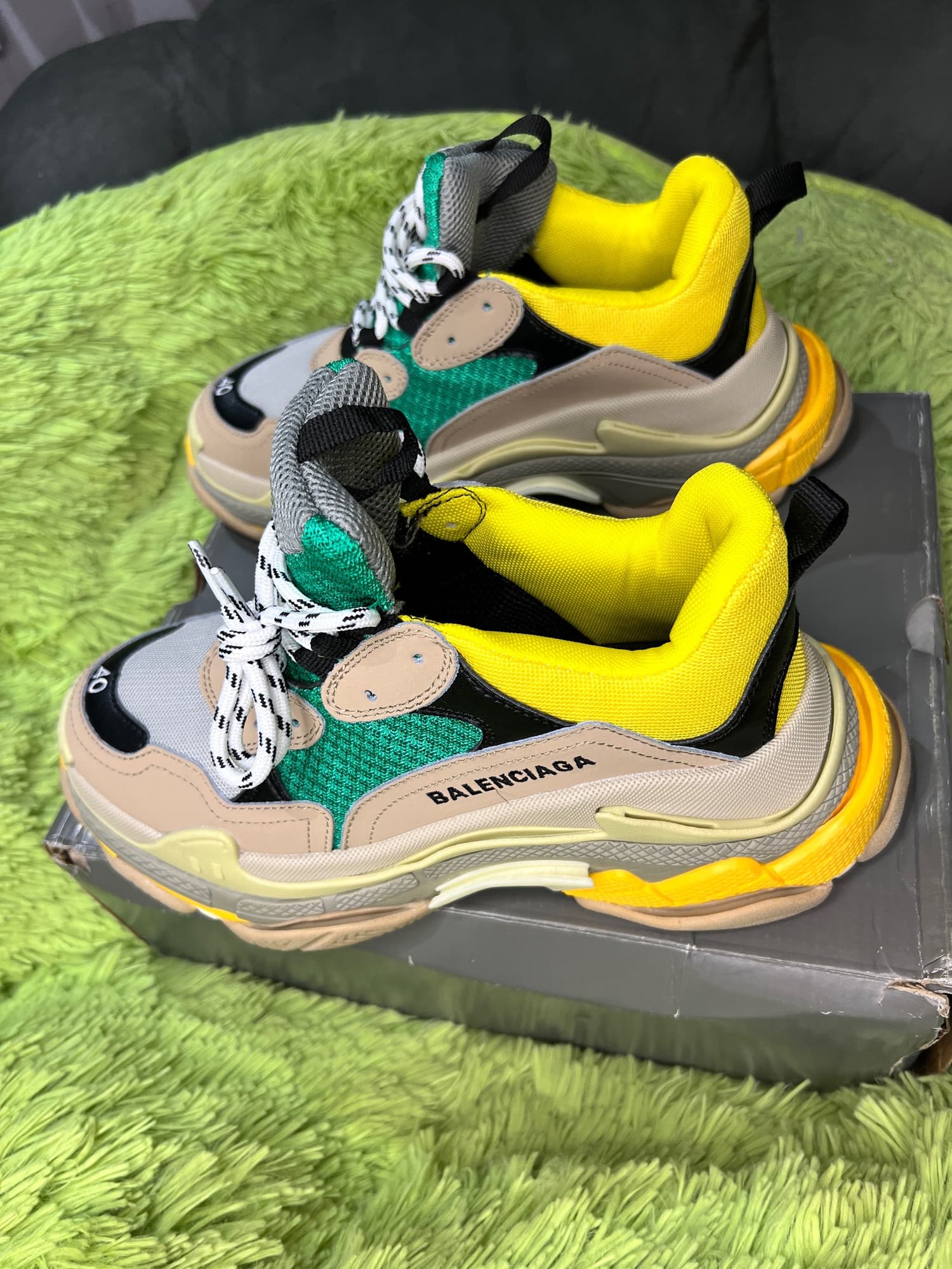 BB TRIPLE S SNEAKER