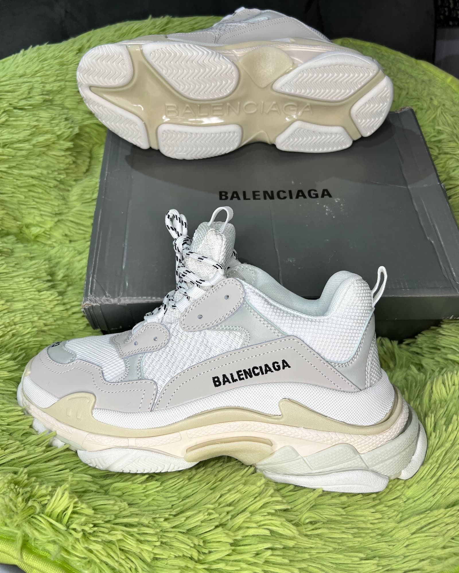 BB TRIPLE S  SNEAKER