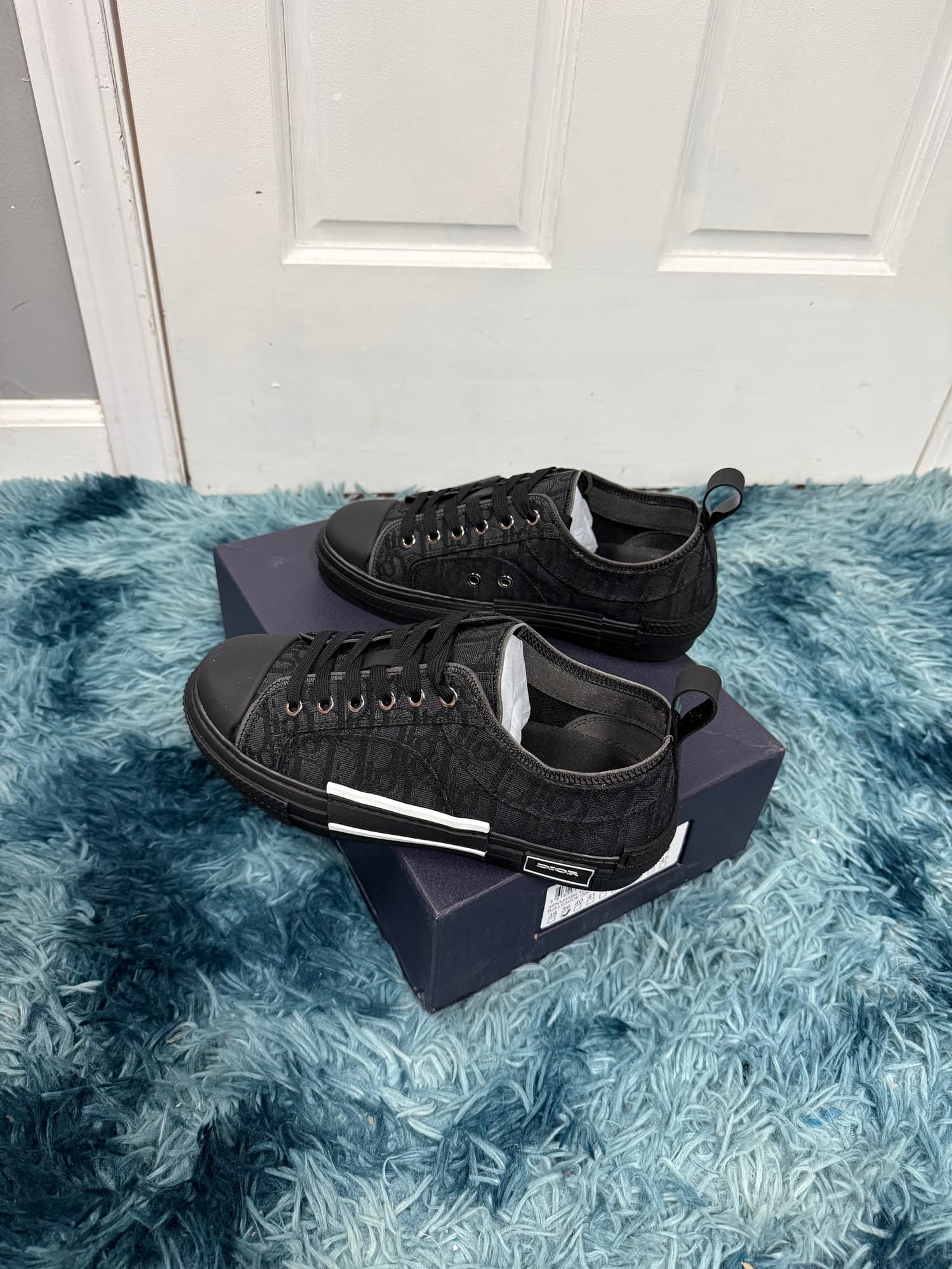 DIOR