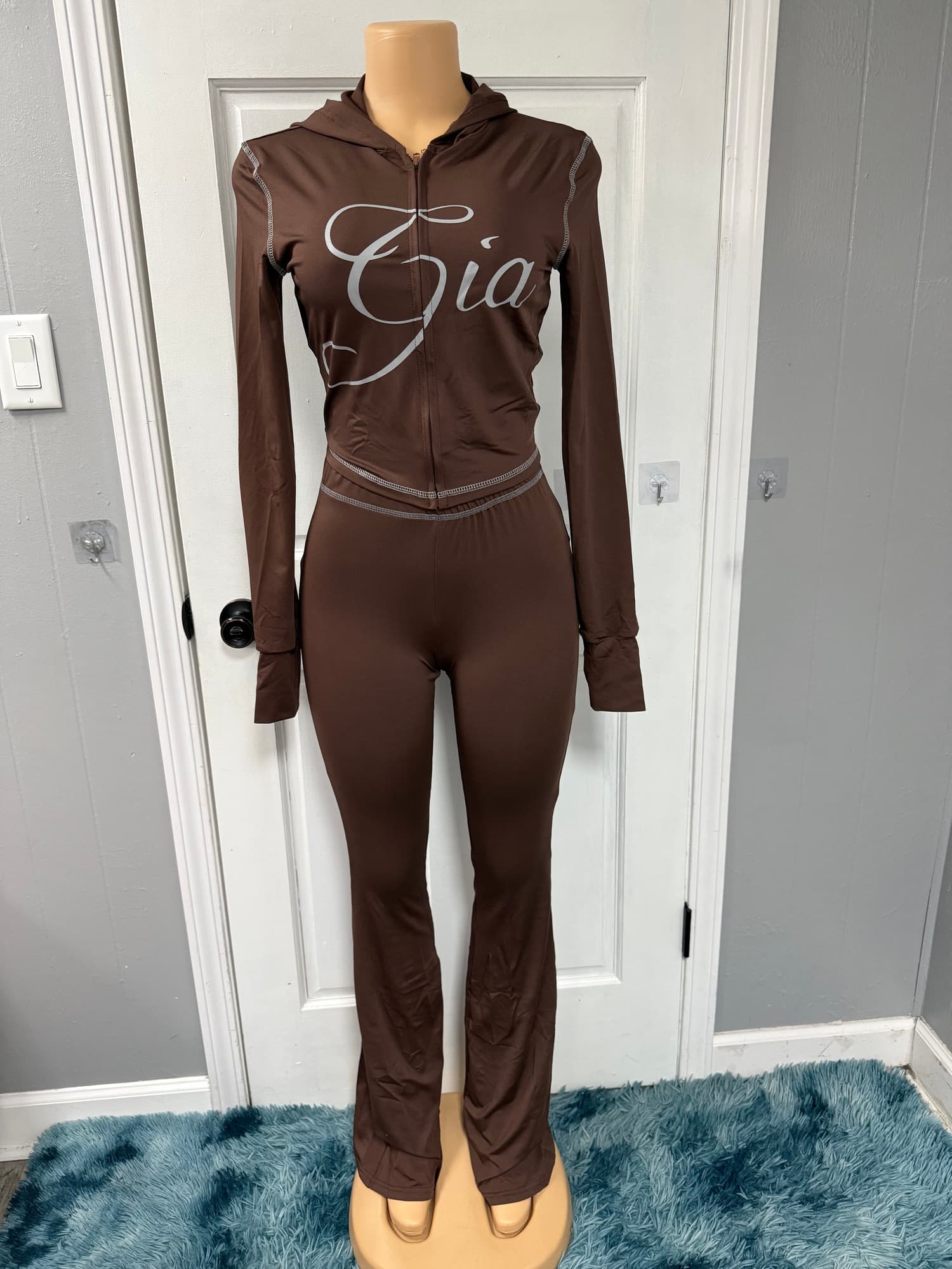 GIA SET