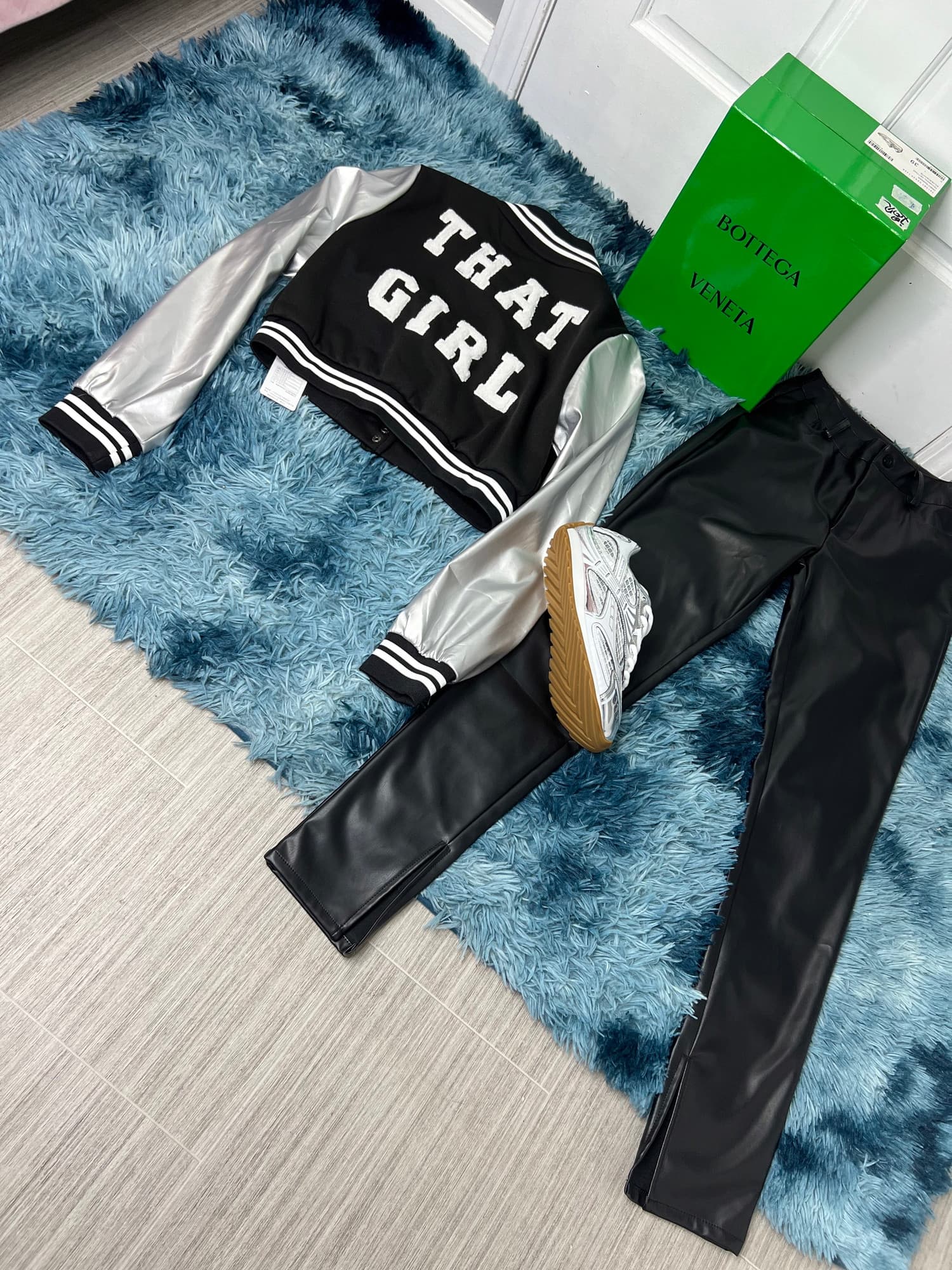 BOTTEGA & THAT GIRL SET