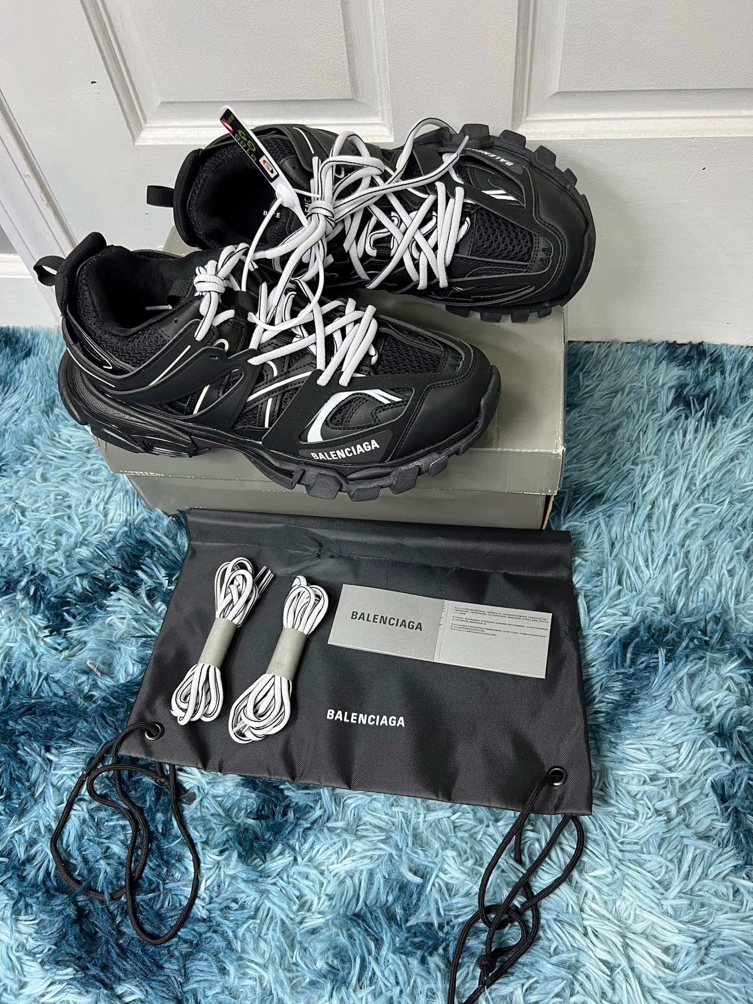 BALENCIAGA TRACK